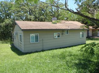 335 Lakeside Dr, Toronto, KS 66777