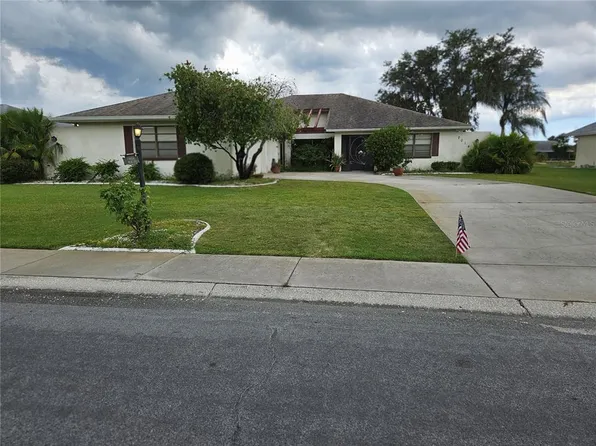 2014 E View Dr, Sun City Center, FL 33573