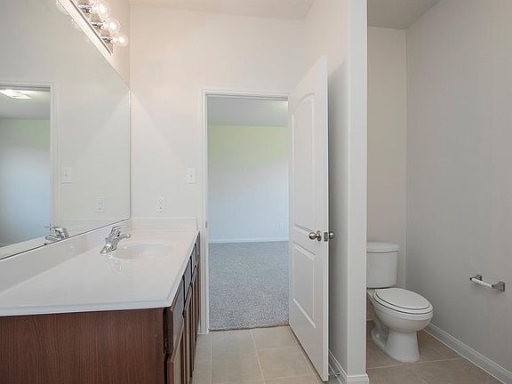4th image of 22519 Harrington Field Dr