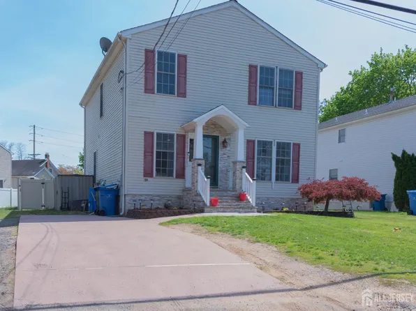 5 Sherman St, Monroe Township, NJ 08831