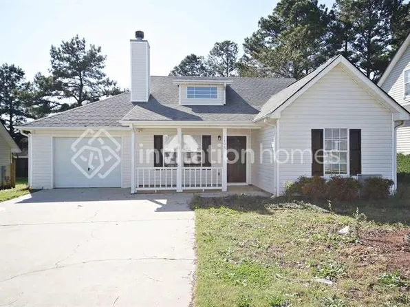 1406 N Hampton Dr, Hampton, GA 30228