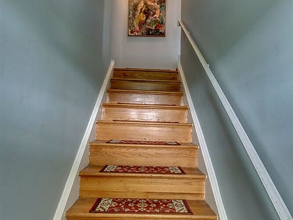 3rd image of 3560 Simpson Ave #3560