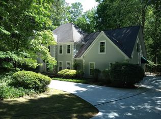 8490 Valemont Dr, Sandy Springs, GA 30350