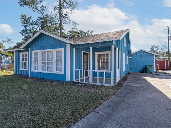 4 Lutcher Circle B, Orange, TX 77630