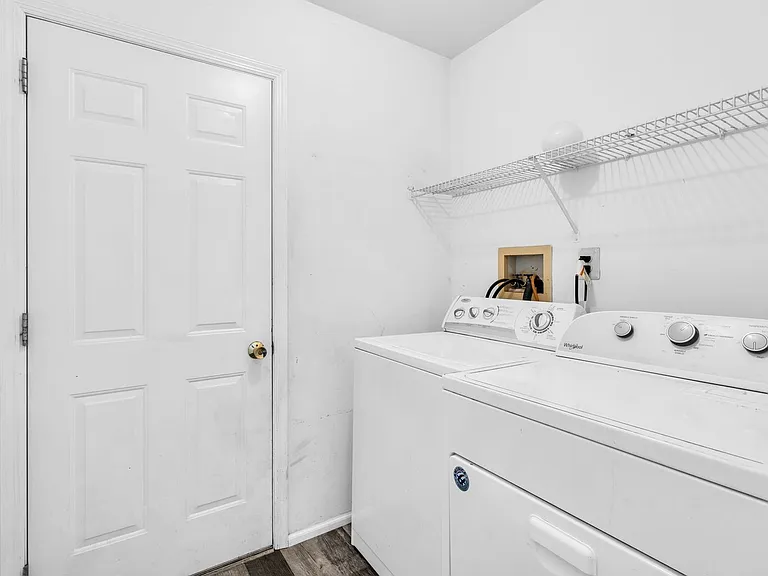 6 Marybeth Ct — Photo 40