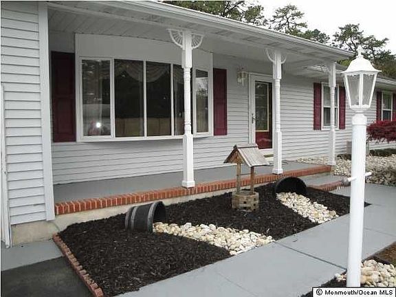 2nd image of 1008 Monmouth Ave