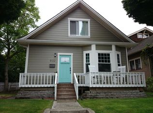 5122 Keystone Pl N, Seattle, WA 98103