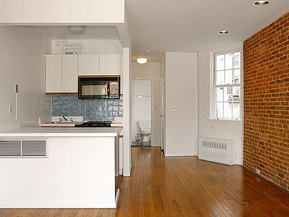 2nd image of 231 E 96th St APT 5RW