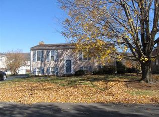 419 Stoneacres Dr, Vinton, VA 24179