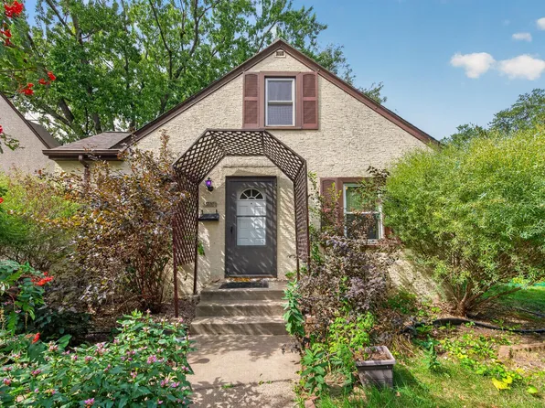 5336 Hiawatha Ln, Minneapolis, MN 55417