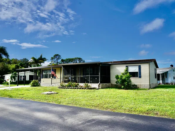 552 TROPICAL ISLES Circle, Fort Pierce, FL 34982