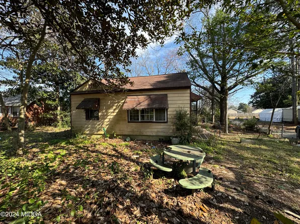 124 Vernon Dr, Warner Robins, GA 31088