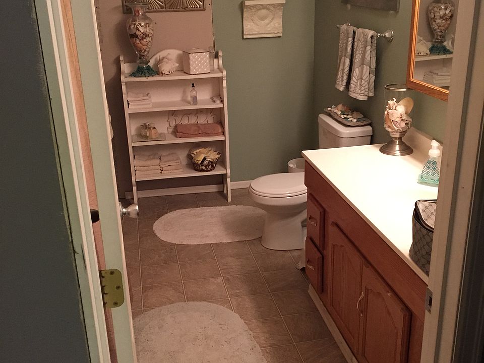 2nd image of 326 N Wall St