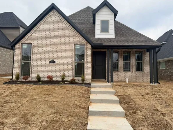 3102 SW Lovely Ln, Bentonville, AR 72713