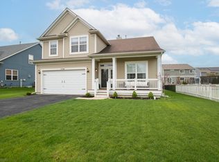 1746 Centennial Dr, Antioch, IL 60002