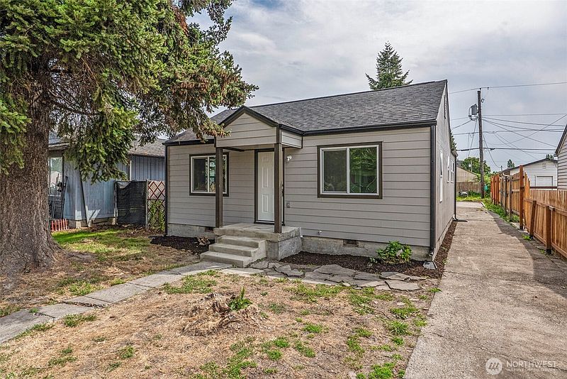 3rd image of 256 28th Avenue