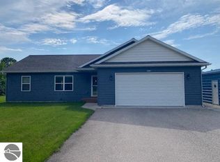1612 Blackford Blvd, Interlochen, MI