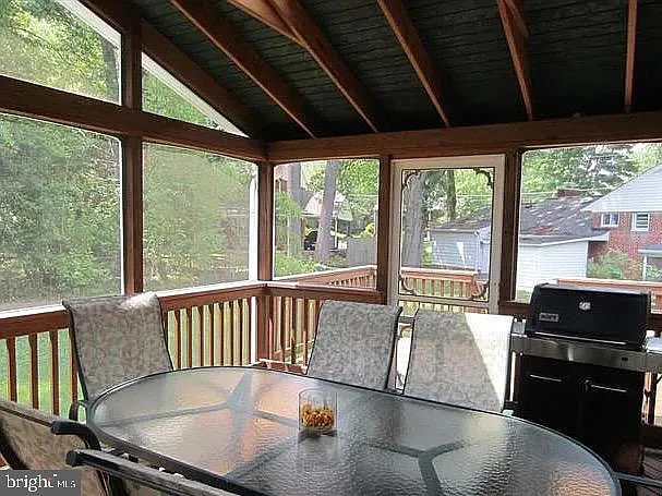 1452 Dewberry Ct — Photo 7