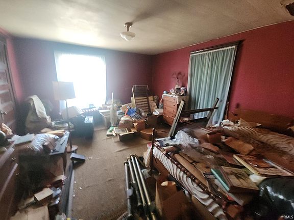 2nd image of 921 High St