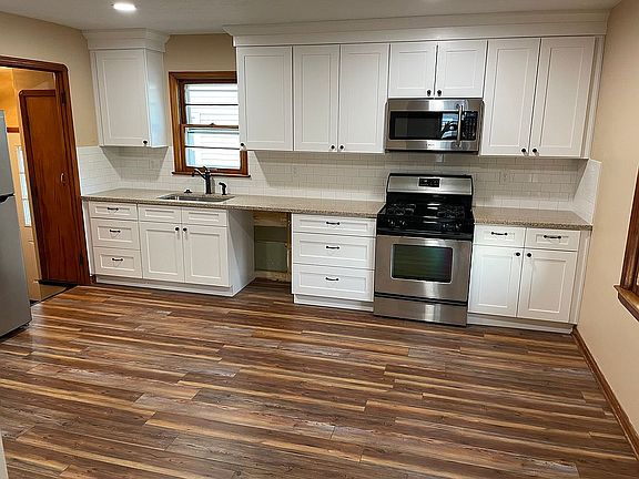 5th image of 5702 Sunderland Dr
