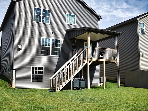 4th image of 113 Magellan Ln