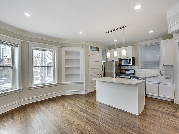 2nd image of 852 W Lill Ave APT 3