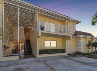610 Indian Rocks Rd N APT 121, Belleair Bluffs, FL 33770