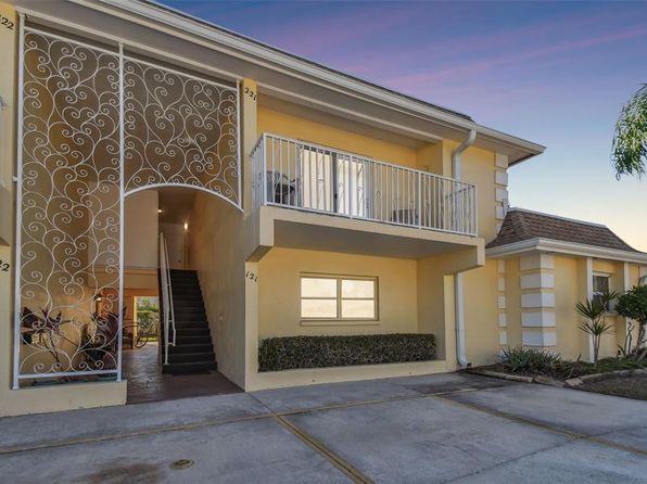 610 Indian Rocks Rd N APT 121