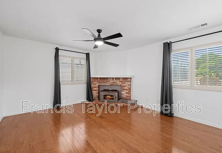 1080 Circle Dr — Photo 15