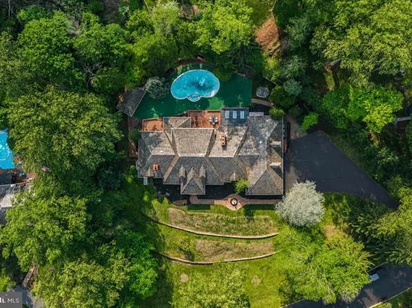 21 Springton Pointe Dr, Newtown Square, PA 19073