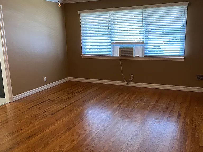 836 W Almond Ave — Photo 31