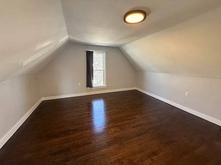 30 Thornley St #2 — Photo 9
