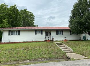 701 8th Ave SE, Ardmore, OK 73401