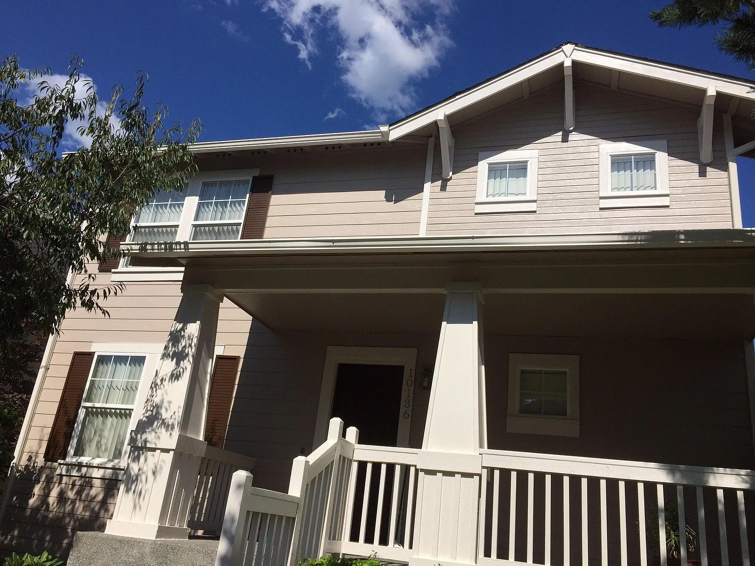 4 bed, 2.5 bath, 2240 sqft, $3,799 — Photo 1