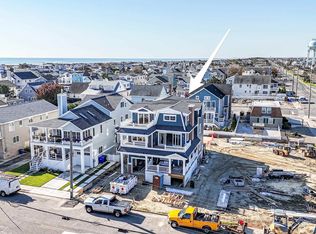 178 33rd St, Avalon, NJ 08202