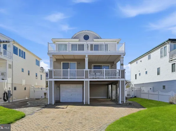 112 W Hobart Ave, Brant Beach, NJ 08008