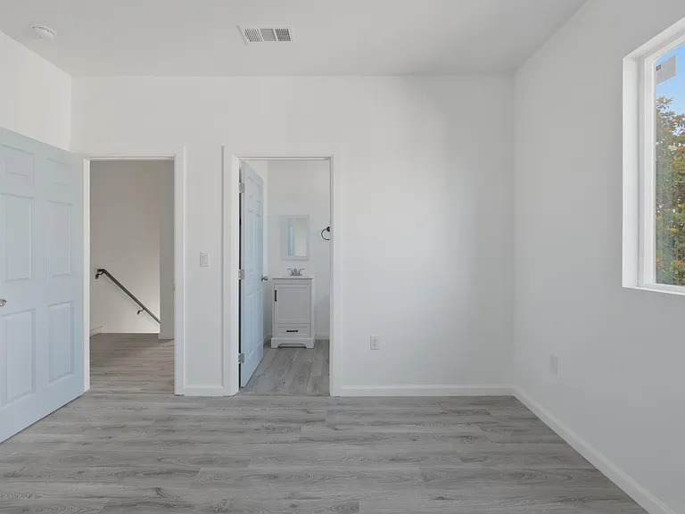 6507 Woodley Ave #3 — Photo 7