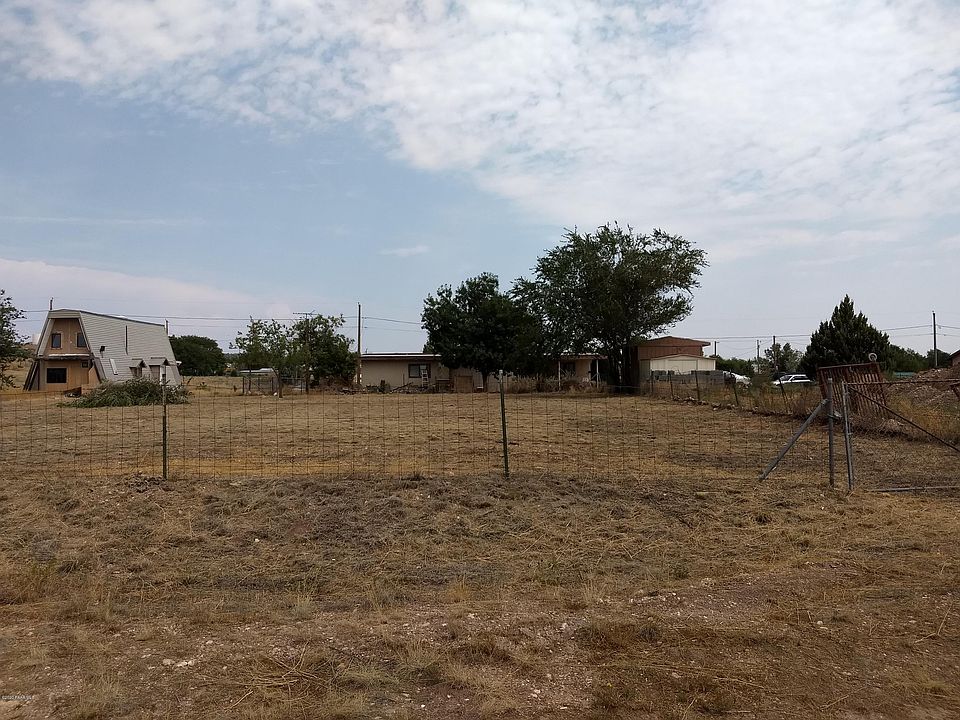 2nd image of 25385 N Robin Dr