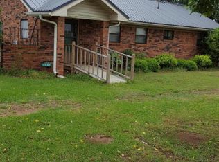 1871 Town Creek Rd, West Point, MS 39773