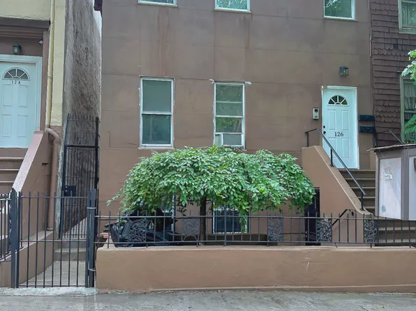 126 Vanderbilt Avenue image 1 of 21