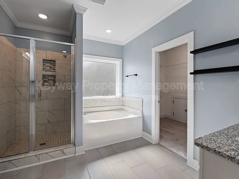 2217 Laurens St — Photo 14