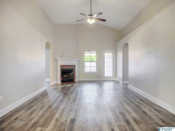 4th image of 203 Summer Cove Cir NW
