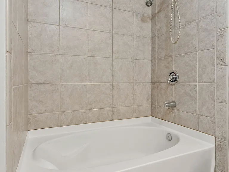 415 Church St #2107 — Photo 24