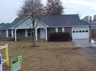 910 Mill Rd, Clarksville, AR 72830