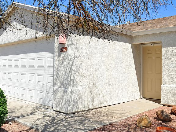 2nd image of 8662 N Silver Moon Way