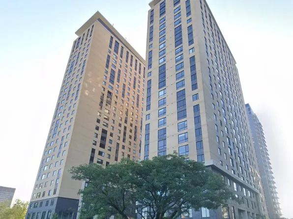 105 Champagne Ave S, Ottawa, ON