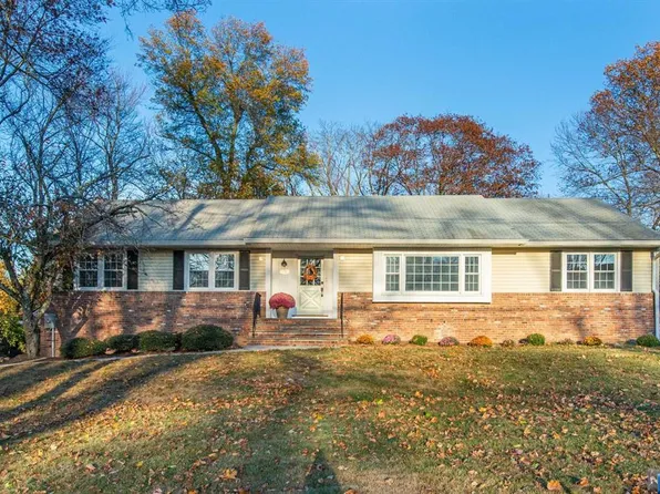 328 Crescent Ave, Wyckoff, NJ 07481