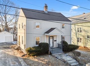 18 Lincoln St, Webster, MA 01570