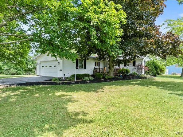 9015 Donahue Rd, Batavia, NY 14020