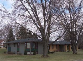 109 Outer Dr, Le Sueur, MN 56058